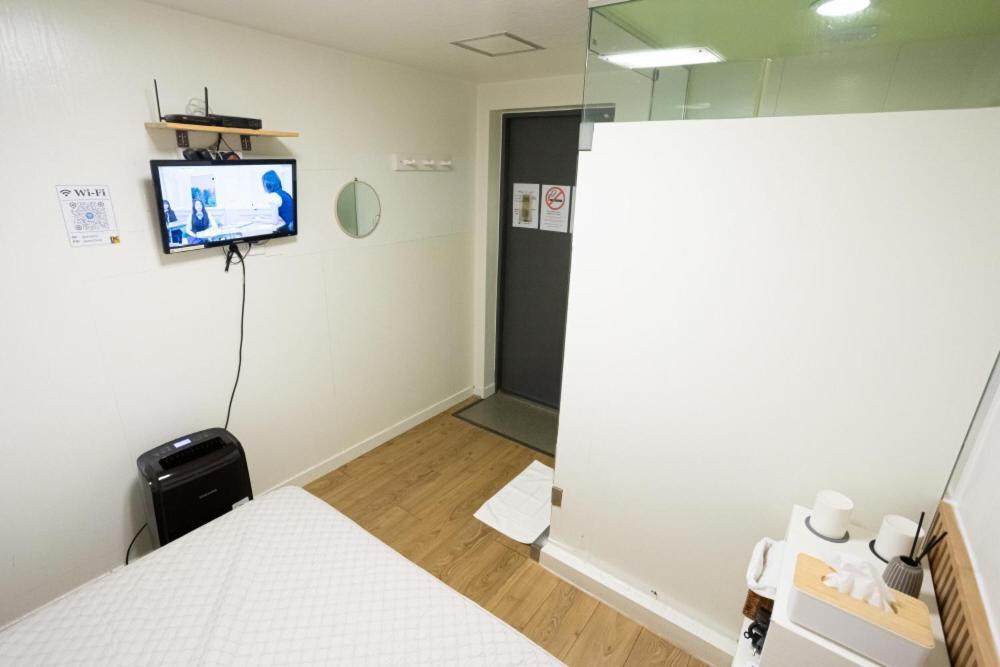 K Stay Guesthouse Myeongdong First Seul Dış mekan fotoğraf
